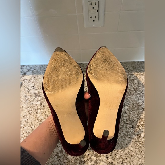 ALDO Velvet 4inch Pointy Toe Heels - Picture 5 of 5